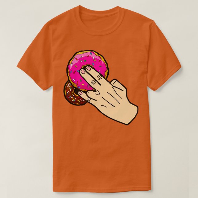 2 I ROSA OCH EN I STINKDOUGHNUT T SHIRT (Design framsida)
