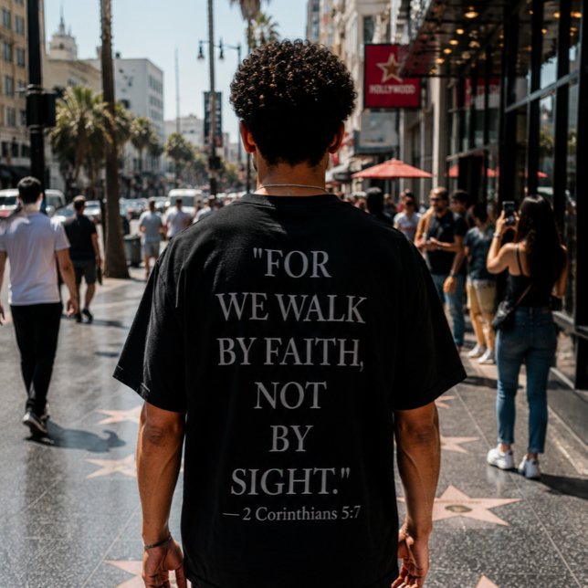2 Korintierbrevet 5:7 bibelvers T-Shirt  (Skapare uppladdad)
