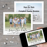 2 Modern Elegant-skript för Photo Family Reunion P Spara Datumet<br><div class="desc">Familjemedlemmar i inbjudan för att spara datumet för en återförening av picknicker, Bq eller party med denna elegant, en modern 2-fotoinbjudan. All text och bilder är enkla att anpassa. (IMAGE PLACEMENT TIP: Ett enkelt sätt att centrera foton som du vill ha är att flytta dem till skörd innan de laddas...</div>