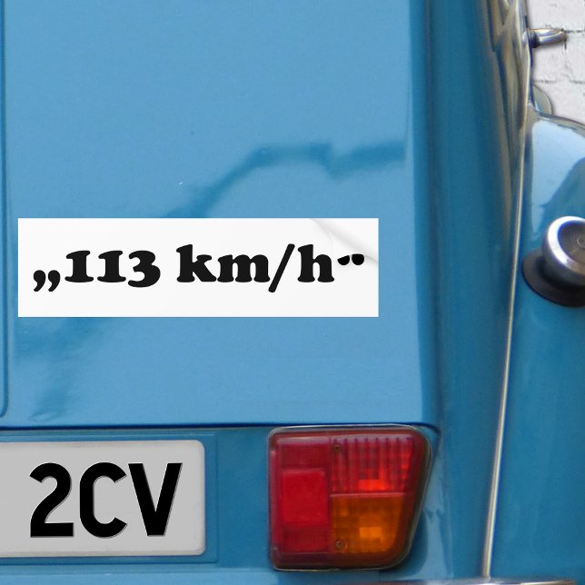 2CV 113 kmh Oldtimer Speedlimit Typography Bildekal (2CV Bumper Sticker in White with minimalistic Text in Black)