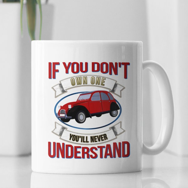 2CV Deux Chevaux Oldtimer Du kommer aldrig att för Kaffemugg (2CV Car Coffee Mug in White with a Red Blue Oldtimer illustration)
