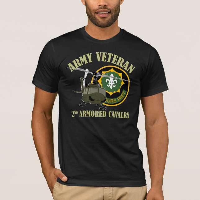 2nd Acr-Vet - UH-1 Huey Tee Shirt (Framsida)