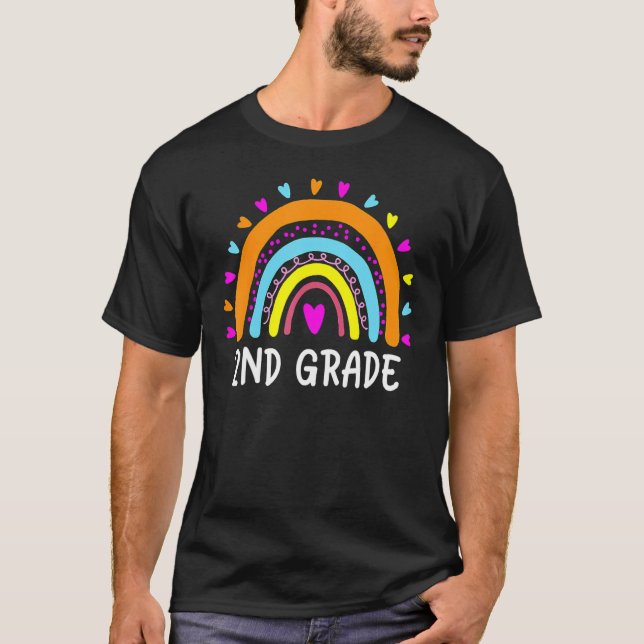 2nd Grade Rainbow Heart Teacher Student Happy Back T Shirt (Framsida)
