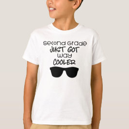 2nd Klassen fick precis långt kylareback to school T-shirt
