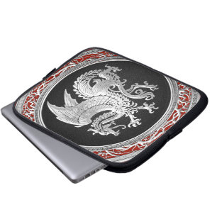 [300] Islands Dragon, Landvæ ttir [Silver] Laptop Sleeve