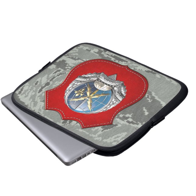 [300] SOWT Emblem Laptop Fodral (Framre botten)