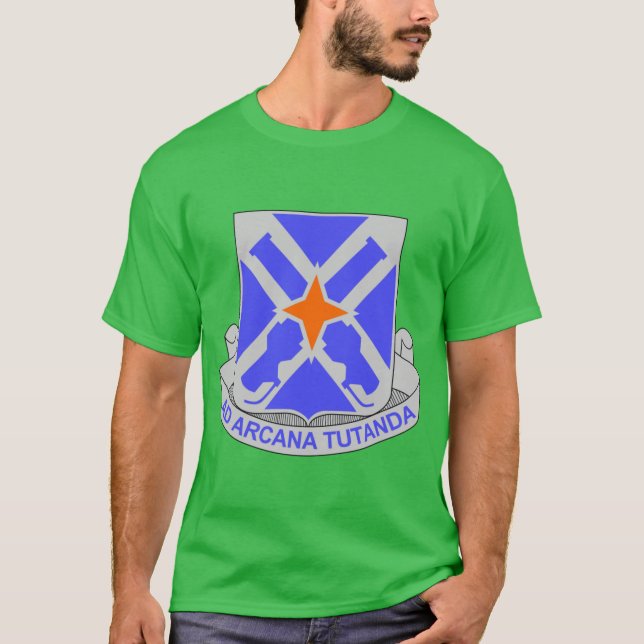 305th Military Intelligence Battalion United State T Shirt (Framsida)