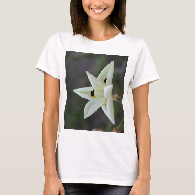 30 april Garden Flower Collecion Tee Shirt (Framsida)