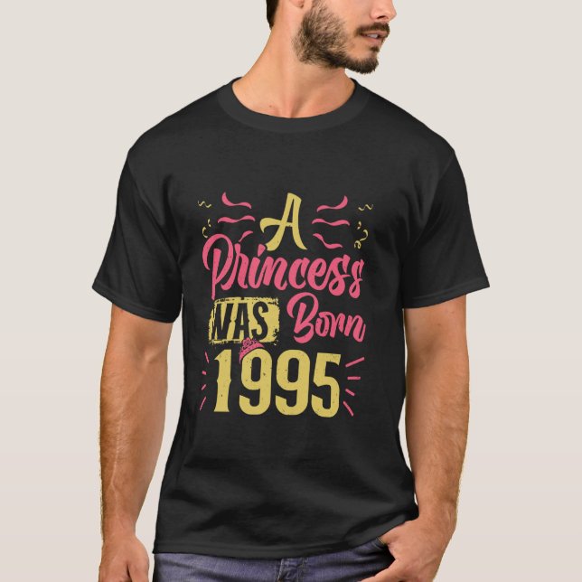 30-årsdag EN PRINSESSE FöDDES 1995 30 År Kvinna T Shirt (Framsida)