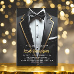 30:e händelsen i Svart- och Guld Tuxedo-dagstidnin Inbjudningar<br><div class="desc">Fira i stil med den här inbjudan till nyårsaftonferensen i Black and Guld Tuxedo, där elegans och sofistikering uttrycks. Den eleganta svarta bakgrunden och de skuggande accenterna från guld anger tonen för en luxuriös affär, perfekt för en milstolpe firande. Med sin förfinade tuxedo-inspirerade utformning fångar den här inbjudan kärnan i...</div>
