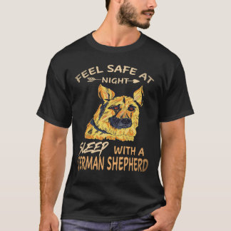 30 Känn dig trygg på natten Sova med en tysk schäf T Shirt