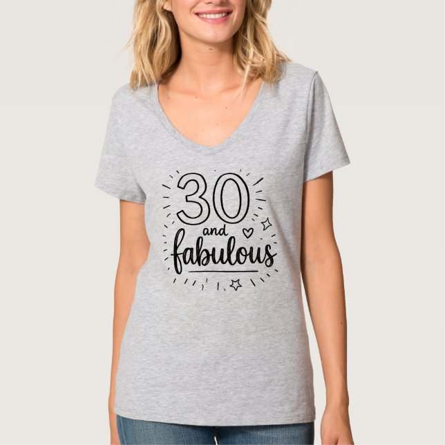 30 och fantastisk Doodle Glad 30-årsdag  T Shirt (Framsida)