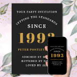 30års födelsedag 1993 Black Guld, lägg till Namn Inbjudningar<br><div class="desc">Låt firande börja! Få dina gäster upphetsade under en speciell natt med de här personlig 30års födelsedag-inbjudningarna. Vår anpassningsbar svart och guld party inbjudan har ett contemporary, fet färg och en unik utformning som gör att evenemanget blir tydligt. De här inbjudningarna är perfekten för att fira din milstolpe-födelsedag med vänner...</div>