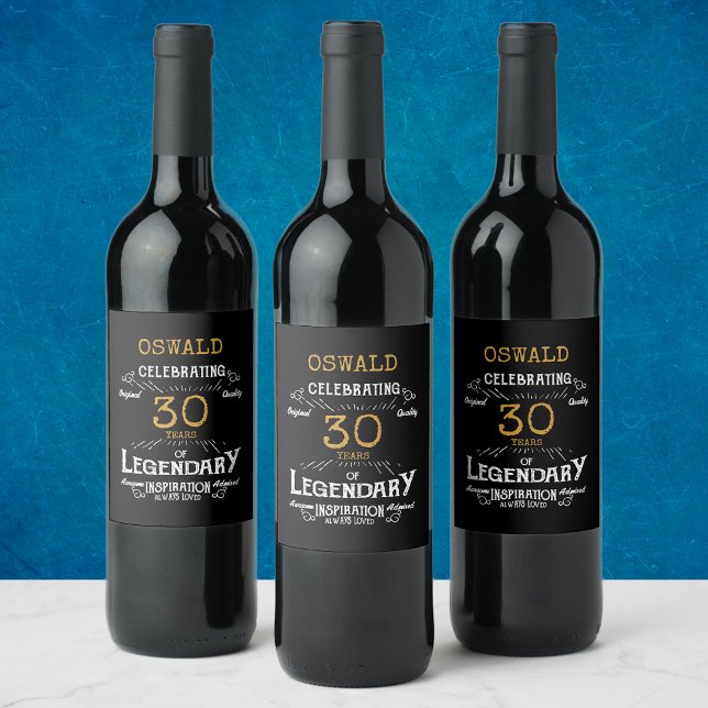30års födelsedag Black Guld Legendary Funny Vinflaska Etikett (A personalized elegant 30th birthday wine bottle label.)