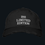 30års födelsedag Golfer Begränsad Edition Funny Broderad Keps<br><div class="desc">Modern,  Begränsad upplags basebollhatt. 30års födelsedag,  golfer,  sport,  roligt. Du kan anpassa dig med året.</div>