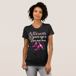 30ÅRS FÖDELSEDAG PERSONLIG ROSA DIVA T SHIRT