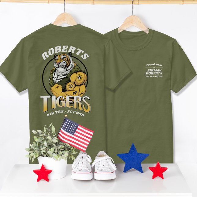 319 Grundutbildning för tigrar Luft Studenten T Shirt (Custom Air Force Basic Military Training BMT Graduation T-shirt, 319 Tigers Family Shirt, Proud Mom)