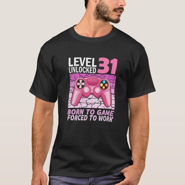31:e födelsedagsspelsflicka tvingad att arbeta t shirt (Framsida)