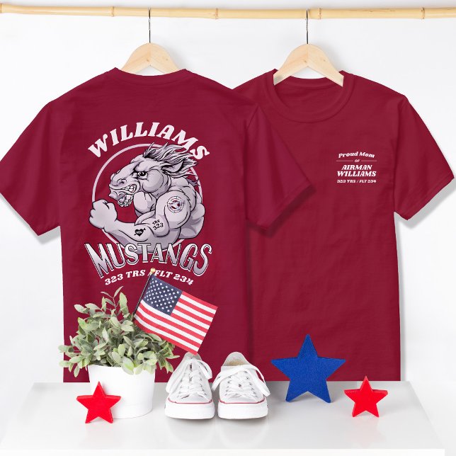 323 Mustangs Luft Force Basic Training Studenten T Shirt (Air Force Basic Military Training BMT Graduation TRS Mascot T-shirts, 323 Mustangs Shirt, Proud Mom)