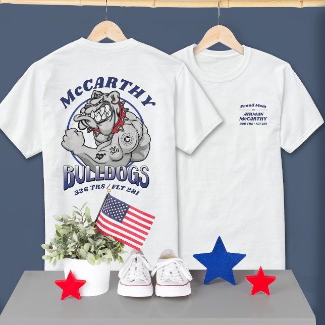326 Bulldog Luft Force BMT Studenten LIGHT Färg T Shirt (Custom 326 TRS Bulldogs Mascot US Air Force Basic Training Graduation tees in white, proud mom & dad)
