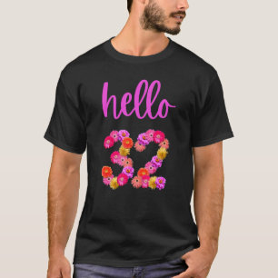 32-årig födelsedagsblomma Hej 32 min 32:a B T Shirt
