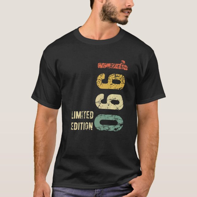 33 år gammal 1990 Retro 33:e födelsedagen T Shirt (Framsida)