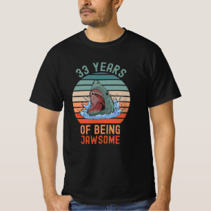 33 år gammal gift JawUngefär 33:e födelsedagshajen T Shirt
