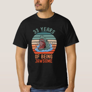 33 år gammal gift JawUngefär 33:e födelsedagshajen T Shirt