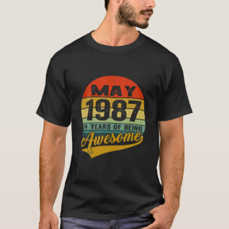 34:e Dekorationen på födelsedagen maj 1987 Manar K T Shirt
