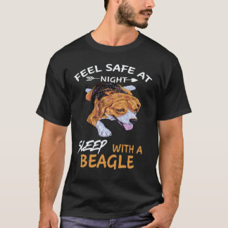 34 Känn dig trygg på natten Sova med en Beagle T Shirt