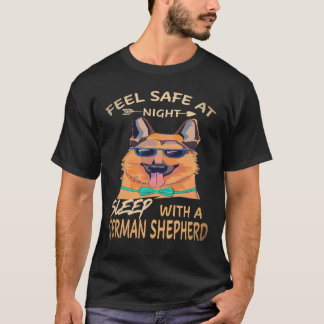 35 Känn dig trygg på natten Sova med en tysk herde T Shirt