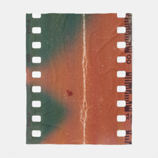 35 mm filmremsan startar, coolan repar sig. fleecefilt