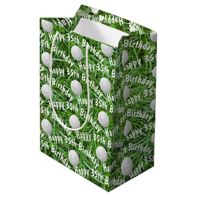 35e Birthday Golf Bollar on Grass Medium Gift Bag (Baksidan Vinklad)