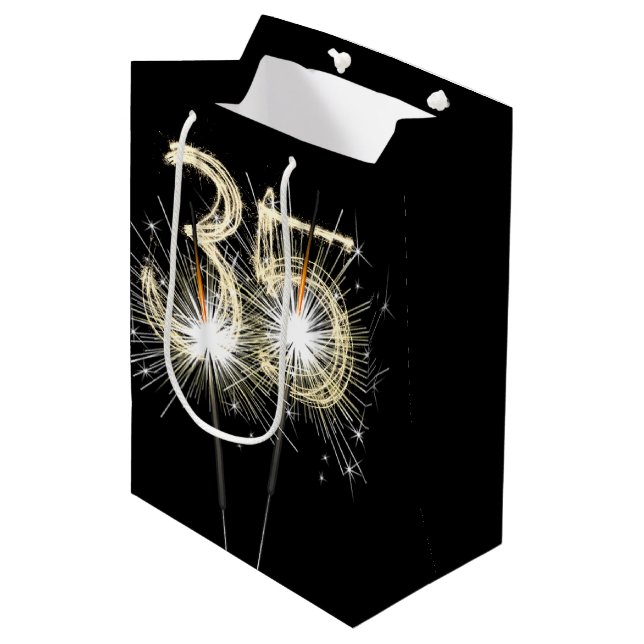 35e Birthday Sparklers på Black (Framsidan Vinklad)