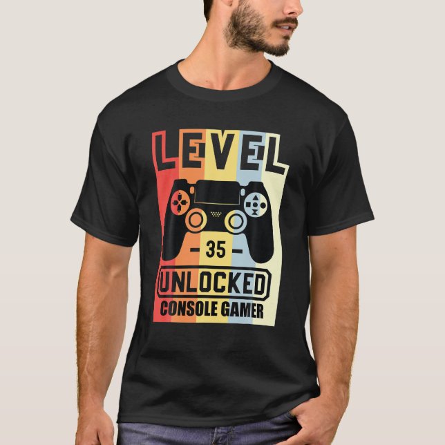 35e för olåst konsolspel på nivå 35, födelsedag t shirt (Framsida)