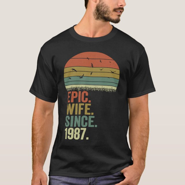 35th Wedding Anniversary Women  Epic Wife Since 19 T Shirt (Framsida)