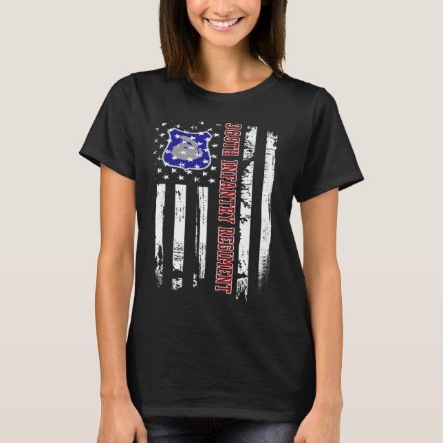369th Infantry Regiment Veteran USA Flag Veterans  T Shirt (Framsida)
