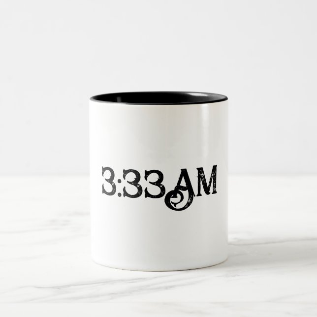 3:33 klockan kaffekopp andlig betydelse Änglanumme (Center)