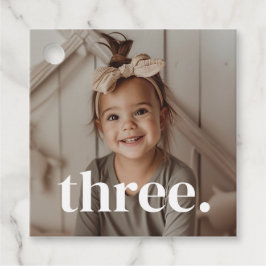 3-års födelsedagsfoto - tre gåvor etiketter