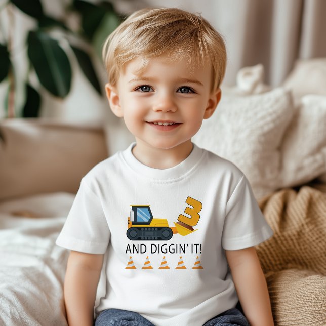 3-års födelsedagskonstruktion T-Shirt – Gul dumper (Three Year Old Construction Birthday Boy Themed Party Tee)