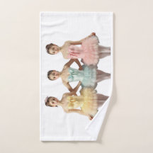 3 bailarinas en tonos suaves Toalla