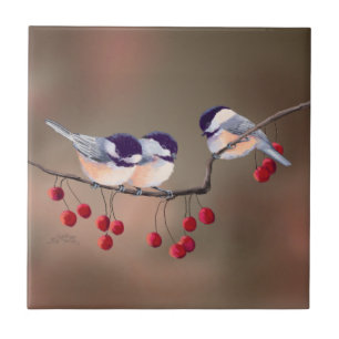 3 CHICKADEES & RÖDA BÄR av SHARON SHARPE Kakelplatta