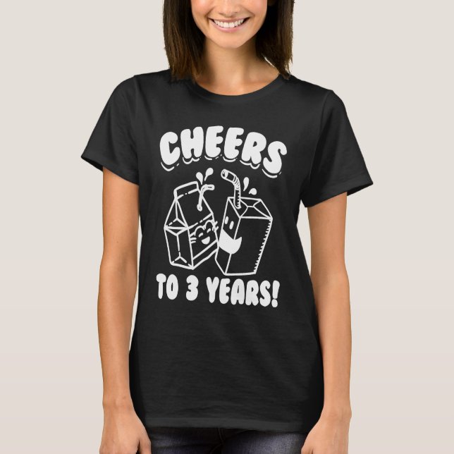 3:e födelsedagen: Drick kartonger Cute 3 år gamla  T Shirt (Framsida)