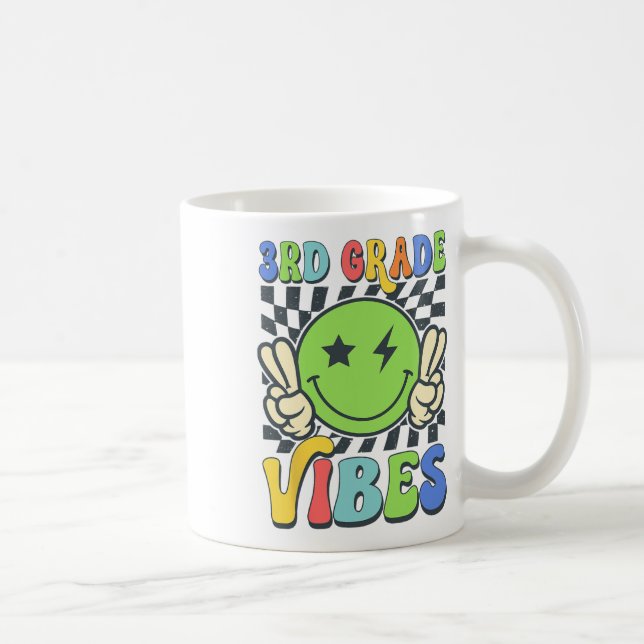 3:e klassens vibbar Groovy leende ansikte Tillbaka Kaffemugg (Höger)