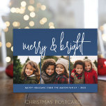 3 Fotojul - Merry & Bright - flottan Helg Vykort<br><div class="desc">FRONT DESIGN: 3 fyrkantiga foton och ett stort skriptteckensnitt är högdagrar av det här trendiget. Ett modernt sätt att söka efter ett helgdag-fotokort med stort "merry and bright" i en funky, handskrivet skript i blått och vitt. För avancerade användare kan du gå till designområdet och ändra färg. Bakgrunden är en...</div>