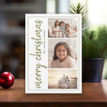 3 Fotomodern, minimal kalligrafi Julkort<br><div class="desc">En minimalistisk design som innehåller 3 foton med en modern,  strålande kalligrafi och stor Julhälsningar. På baksidan finns en vattenfärg som blandats i mönster.</div>