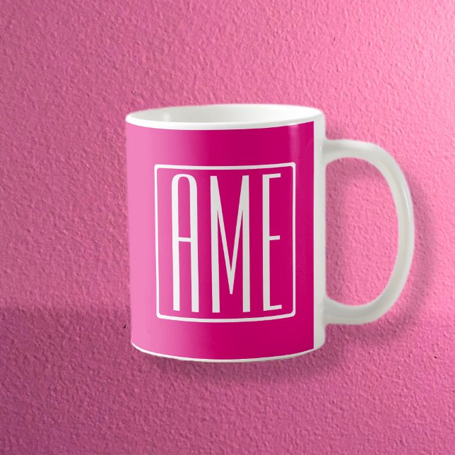 3 Initialer Monogram | Vit På Varma Rosa Kaffemugg (Skapare uppladdad)