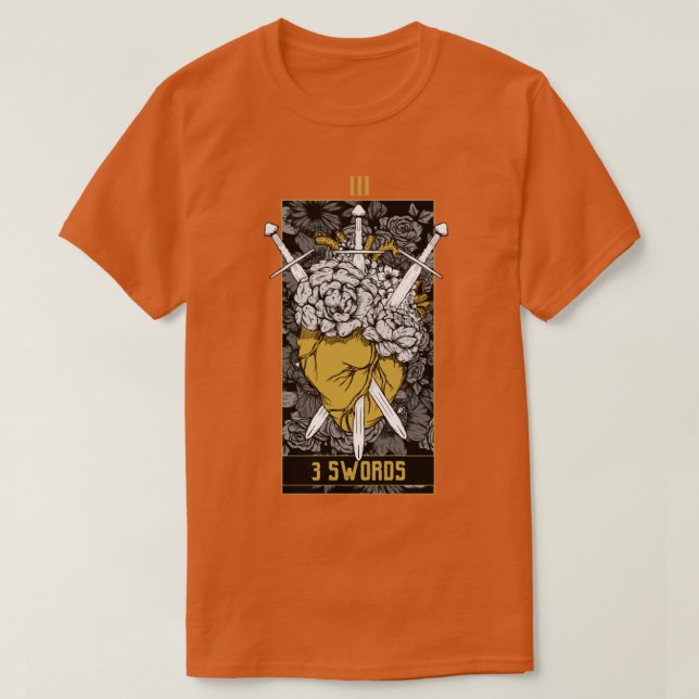 3 Sords Tarot Card Guld T Shirt (Design framsida)