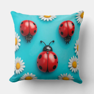 🐞 3D Nyckelpiga Trio Scen för Barnrum Dekoration Kudde