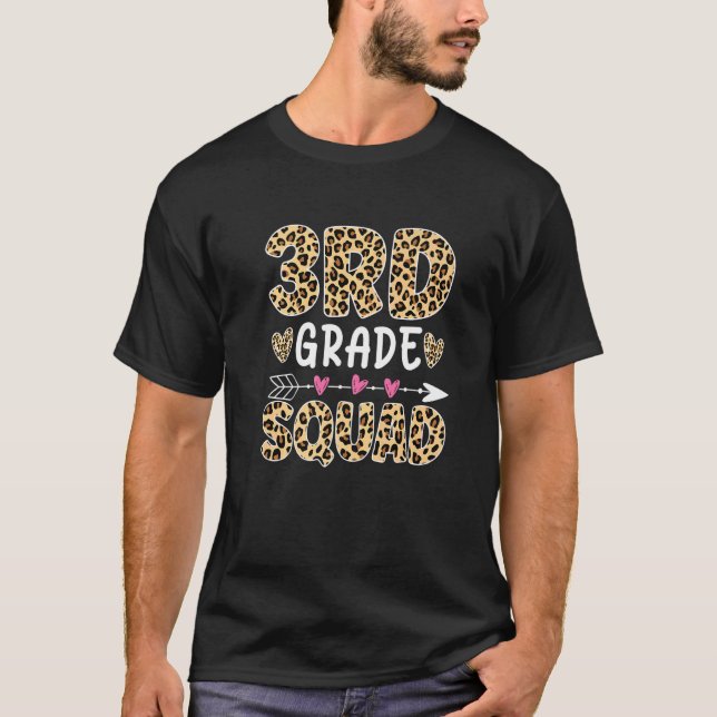 3rd Grade Squad Leopard Cute Teacher Student Back  T Shirt (Framsida)